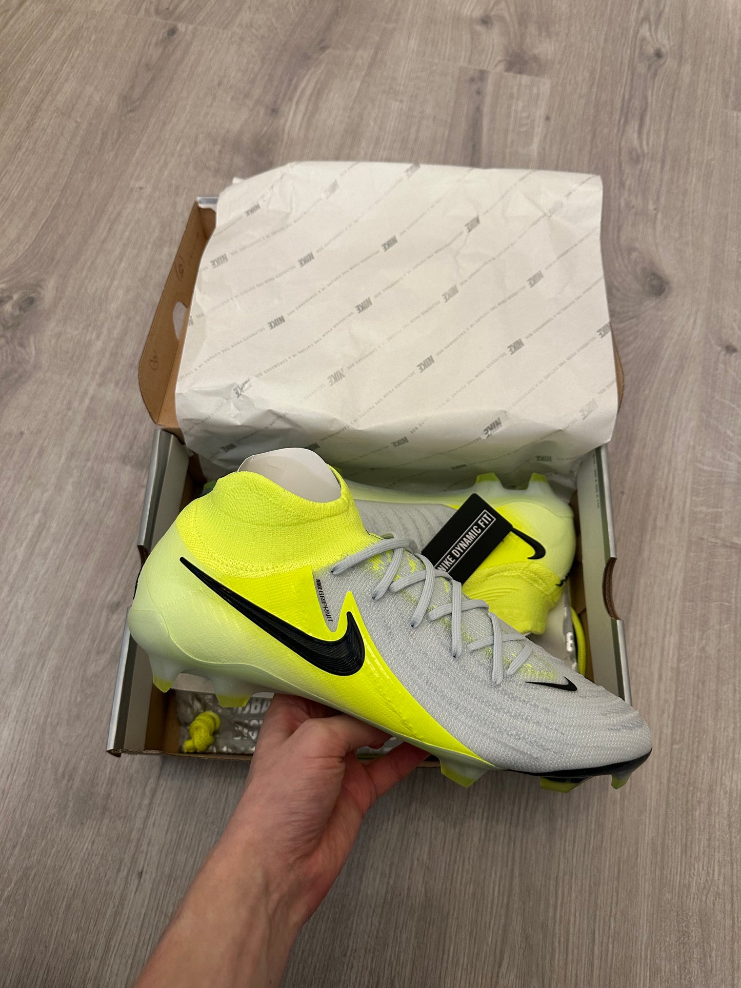 Nike Phantom Luna II Elite FG Football Boots “Metallic silver/volt”