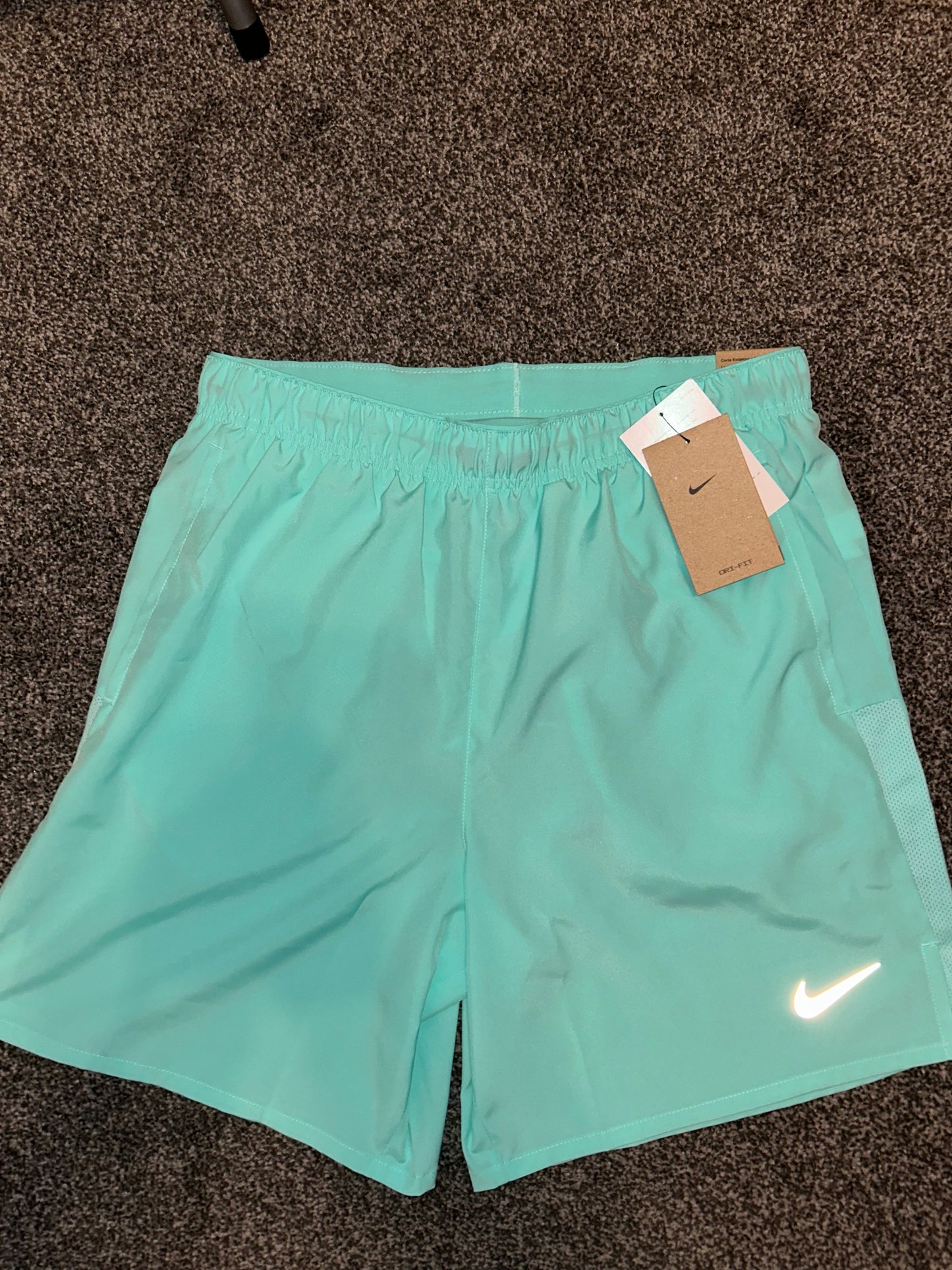 Nike Challenger Shorts “Mint green” “7”