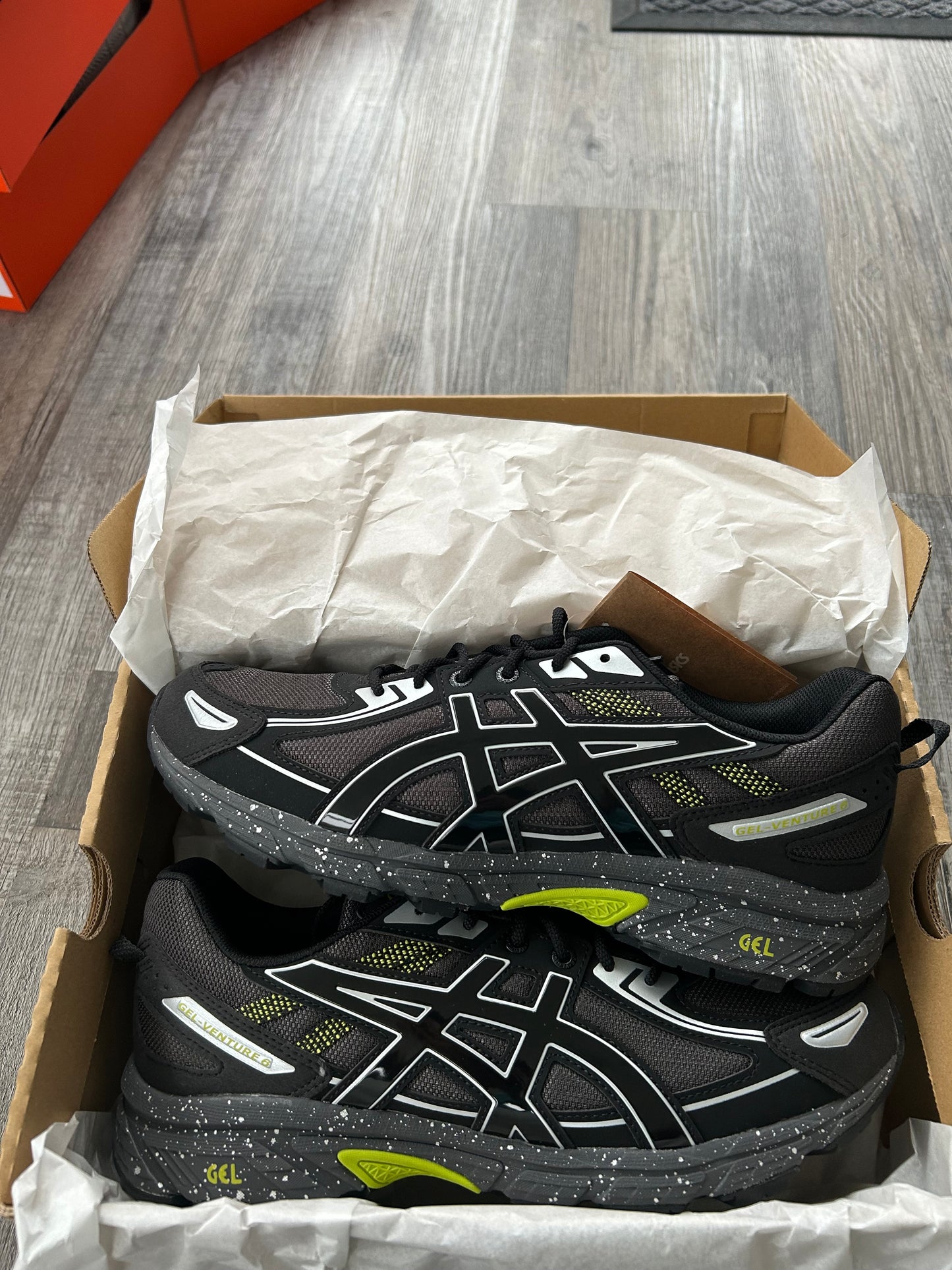 ASICS gel venture 6 “Glacier black/lime”