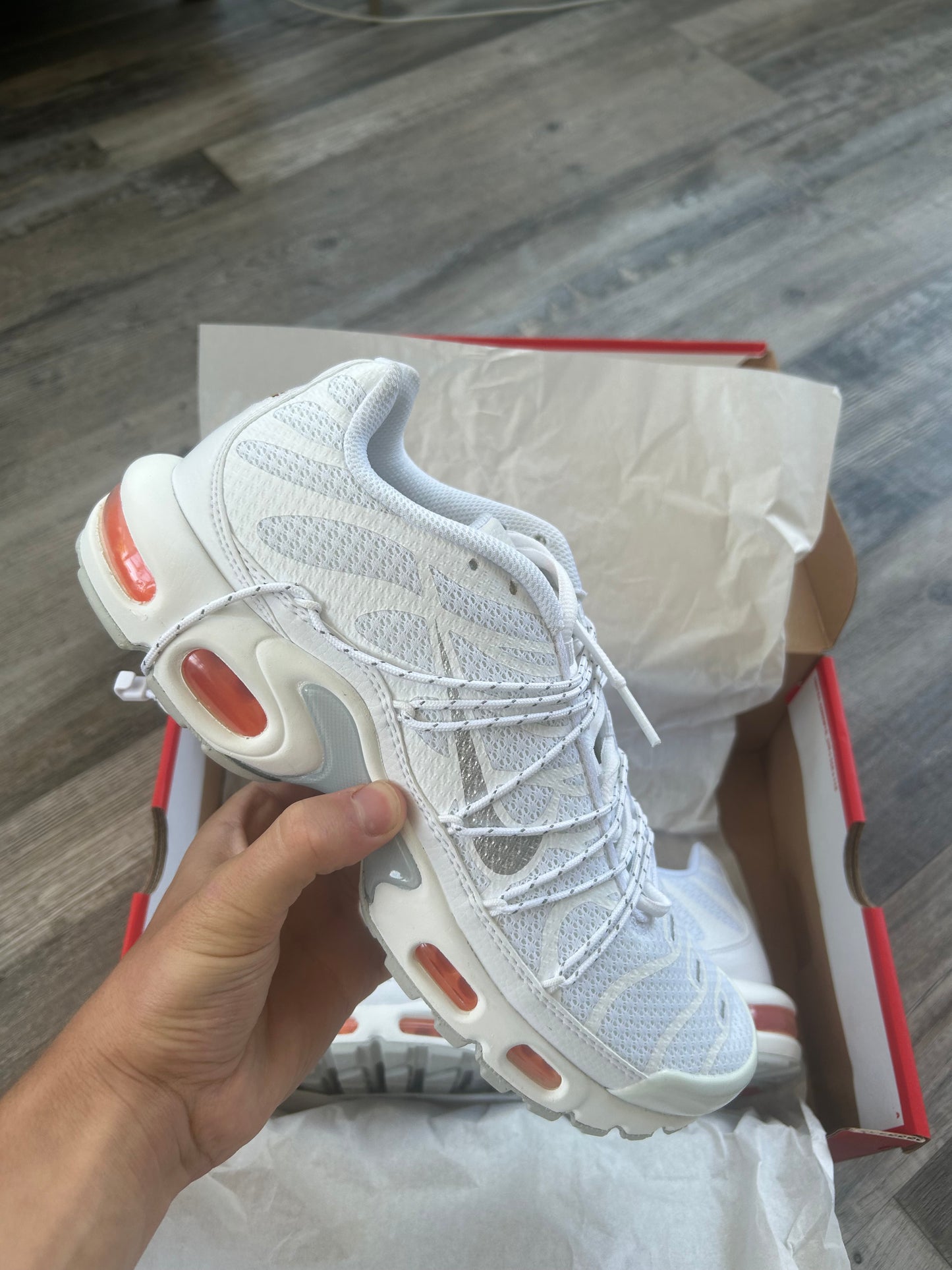Nike air max plus Utility tn “Triple white”
