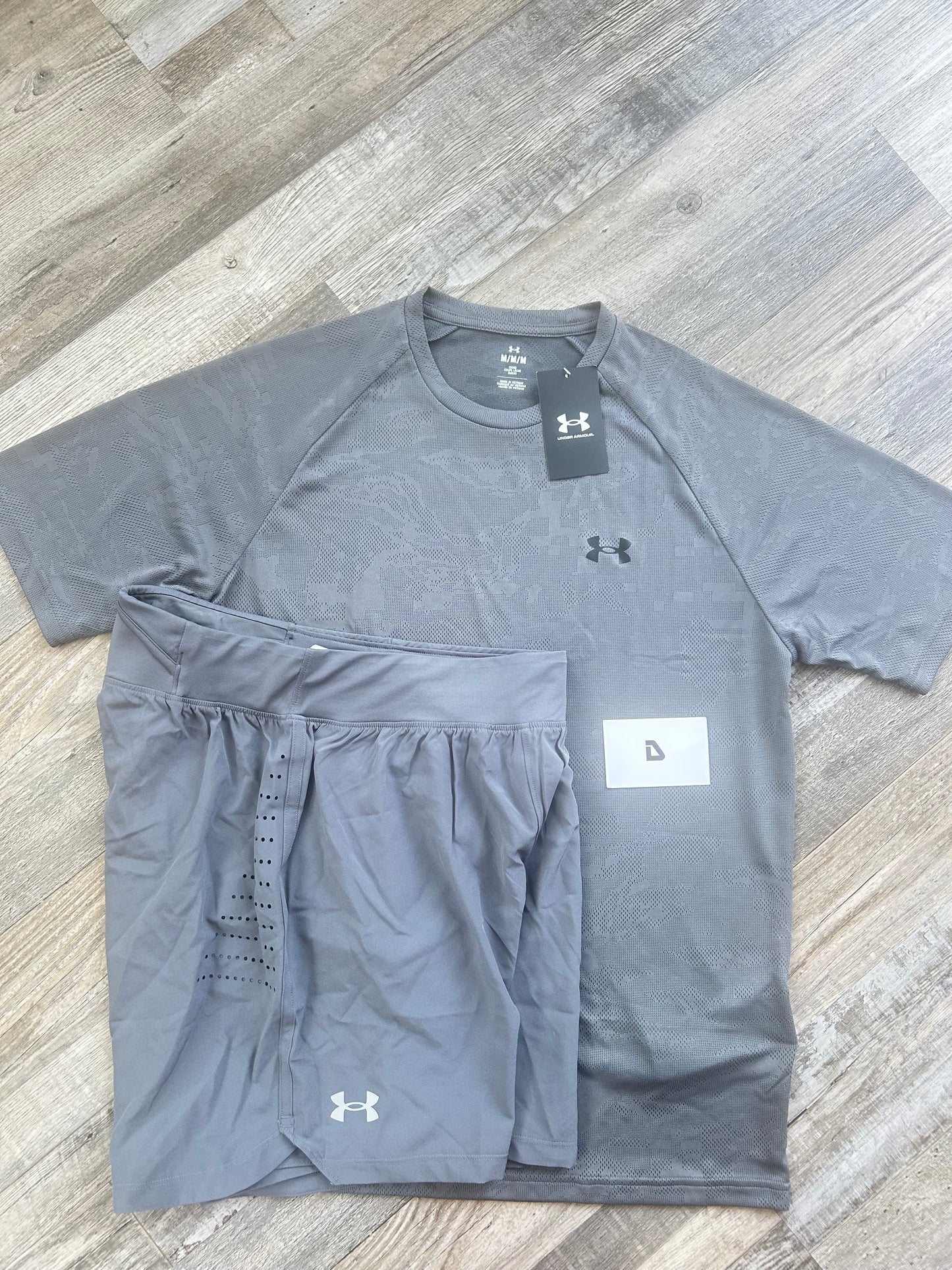 Under armour set with shorts “Grey”