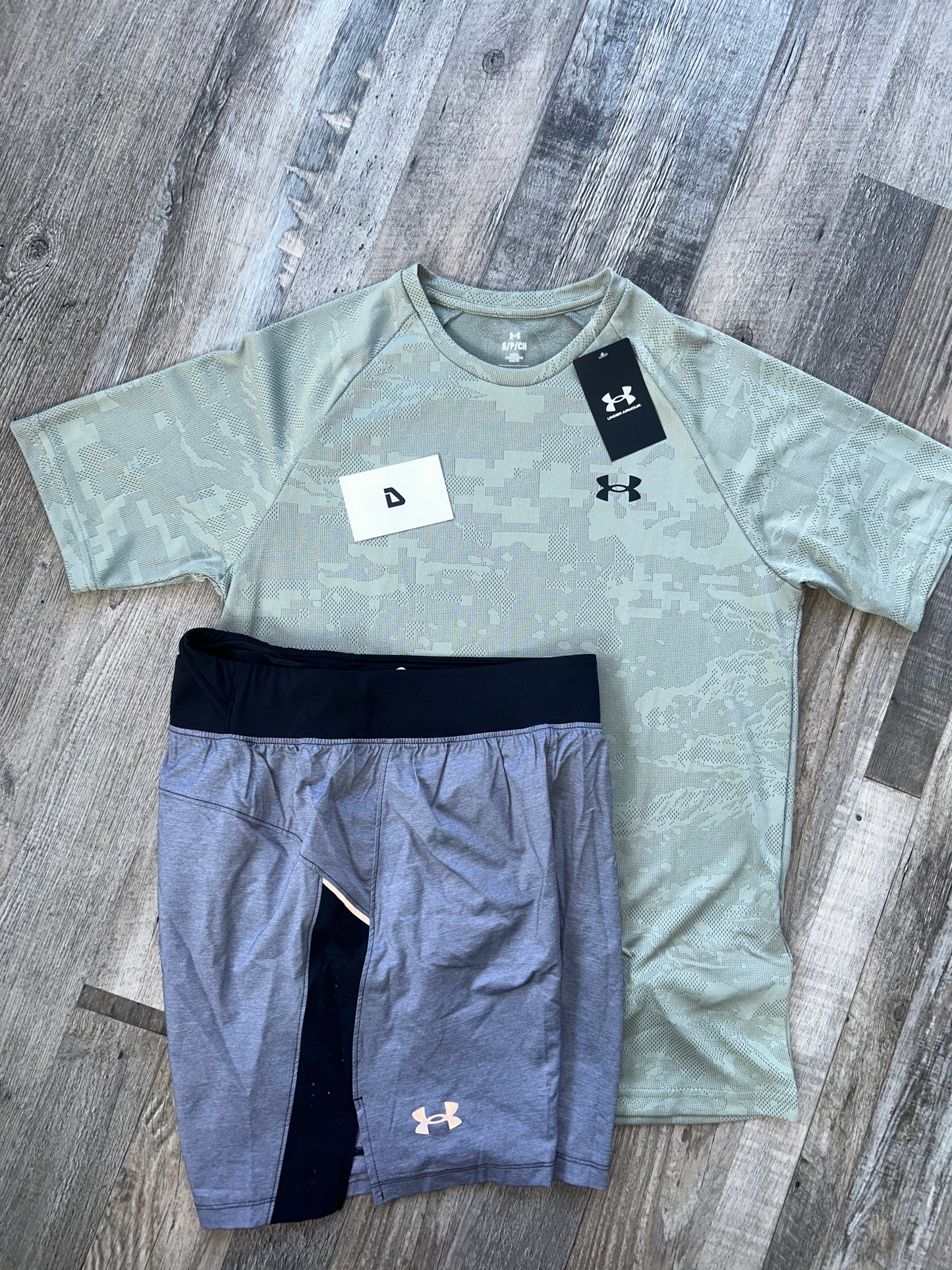 Under armour velocity set with shorts “Olive Green”