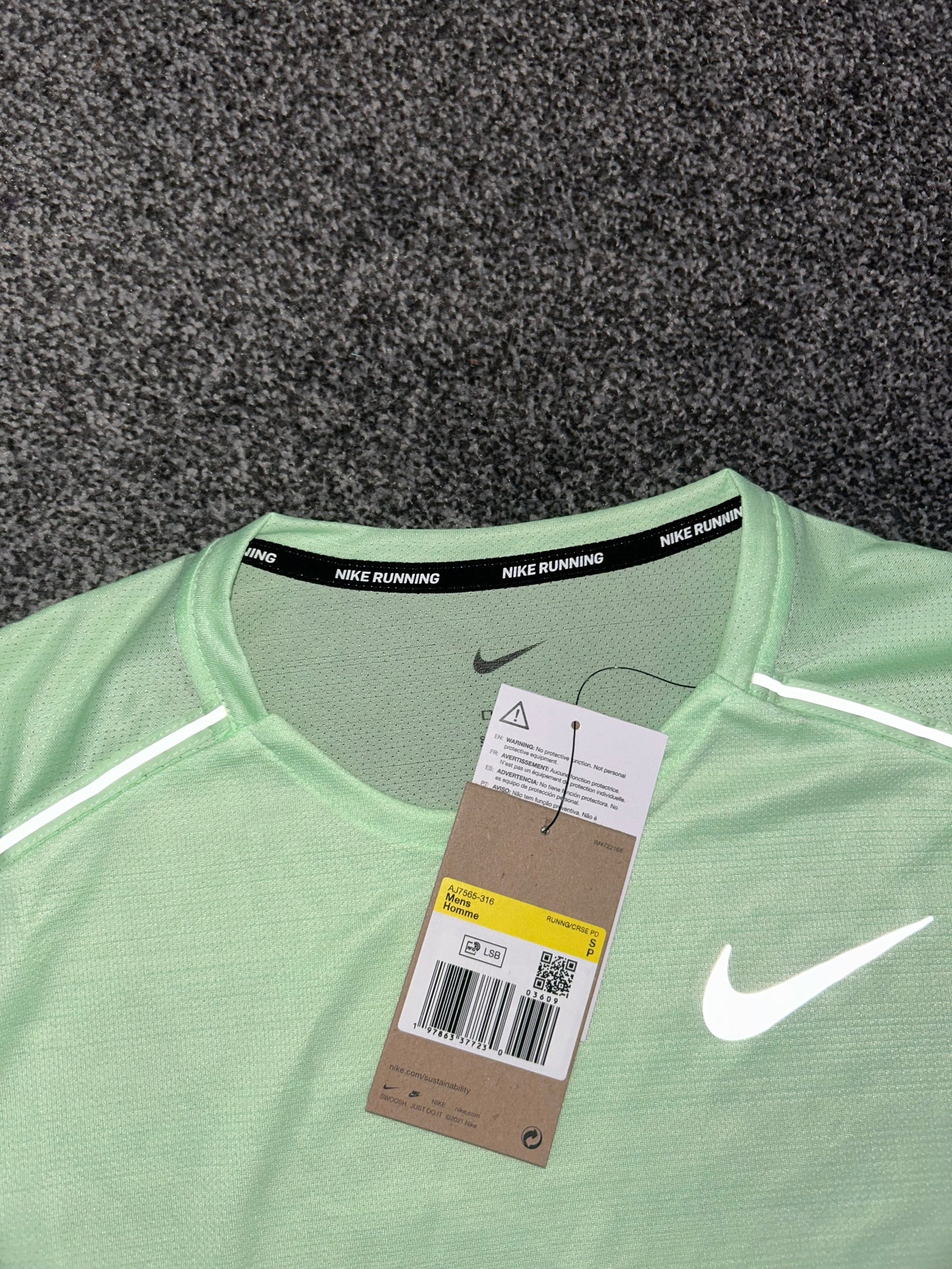 Nike miler set with shorts “vapour green”