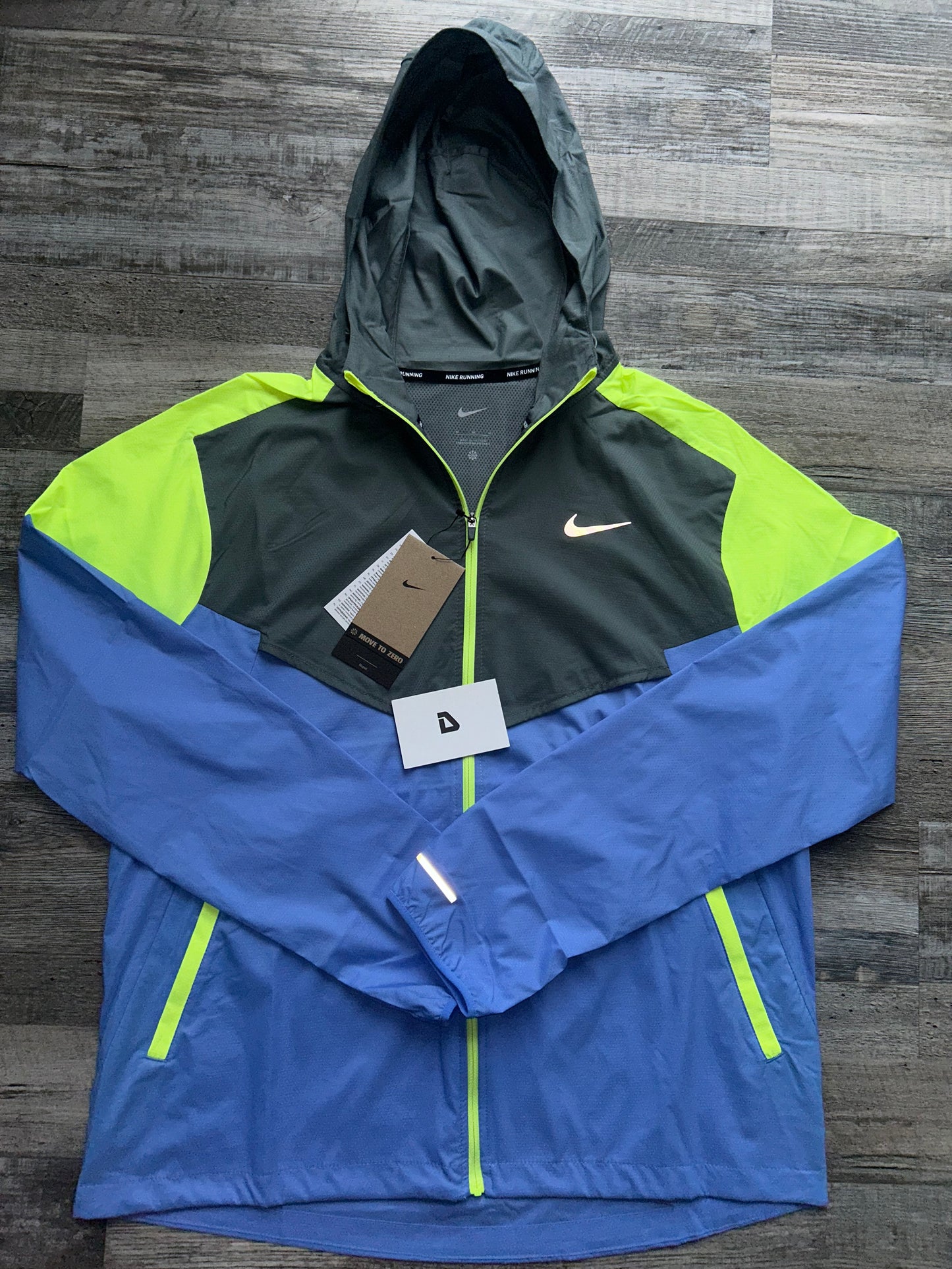 Nike Windrunner jacket “Neon/Cool grey”