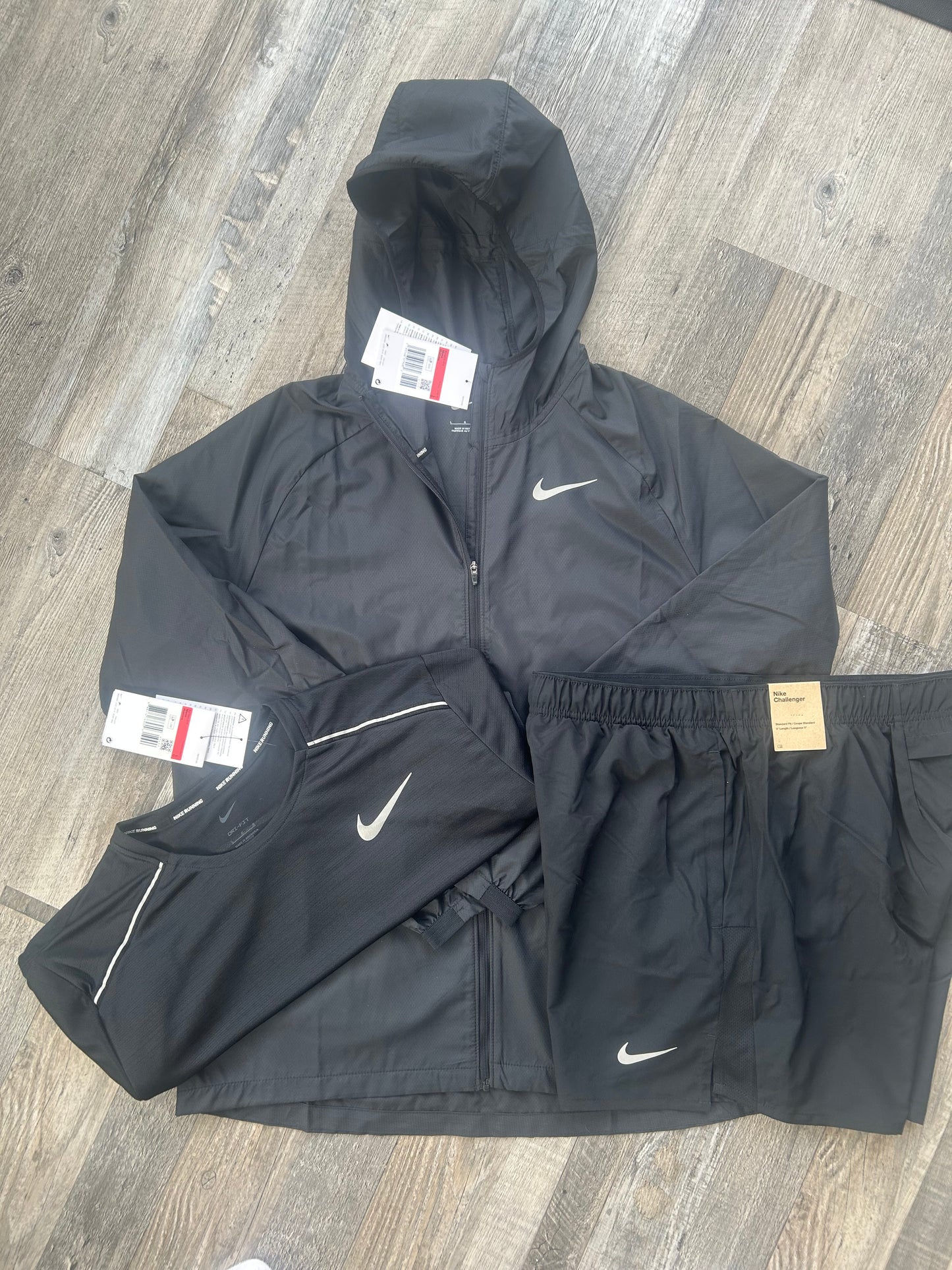 Nike Windrunner set with shorts and miler “Black”