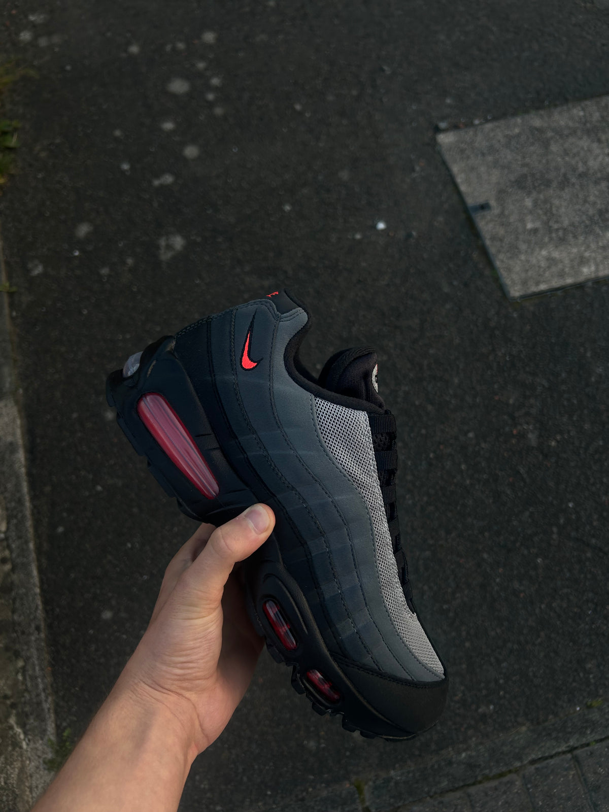 Nike Air Max 95 “Dracula/Crimson Reds”