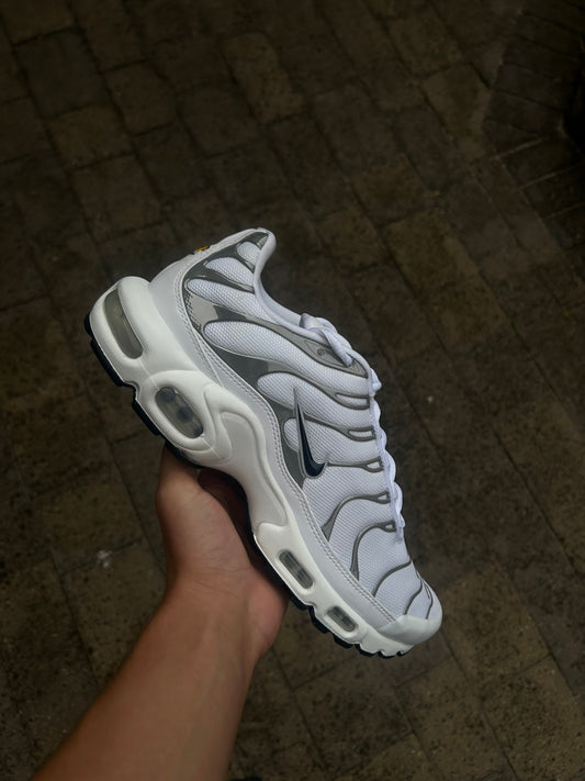 Nike air max plus Tn “Pure platinum white”
