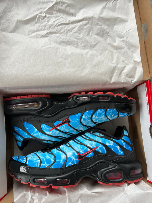 Nike air max plus TN “Shark attacks”