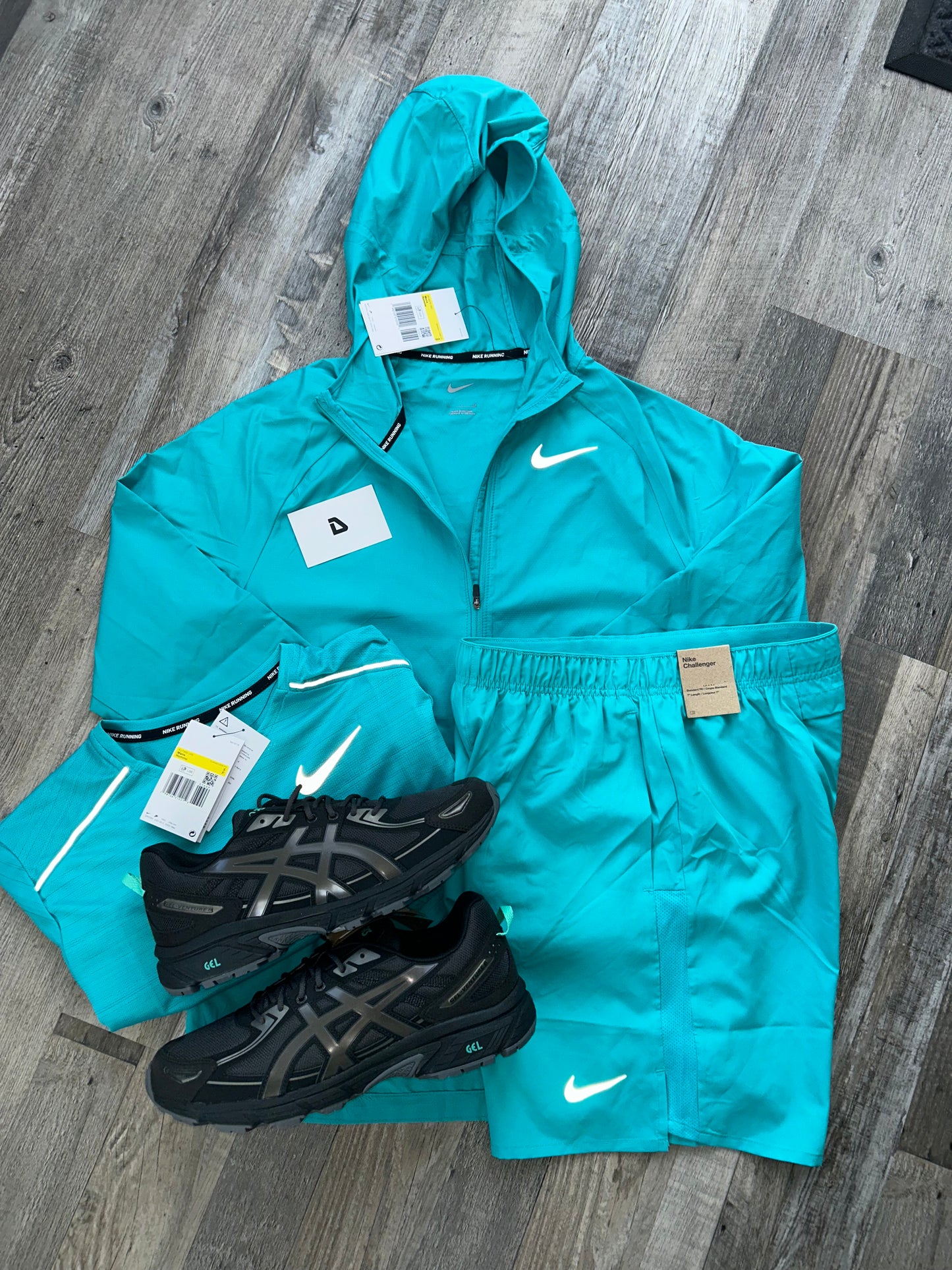 Nike Windrunner set with miler and top “DUSTY CACTUS”