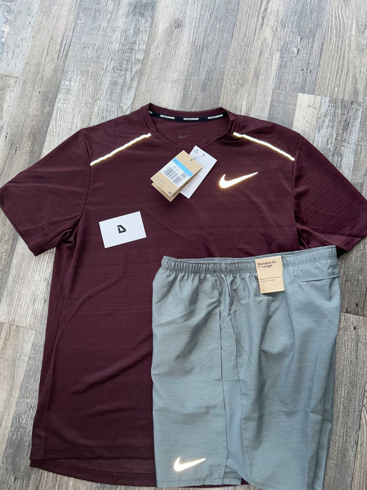 Nike miler set “Sangria”