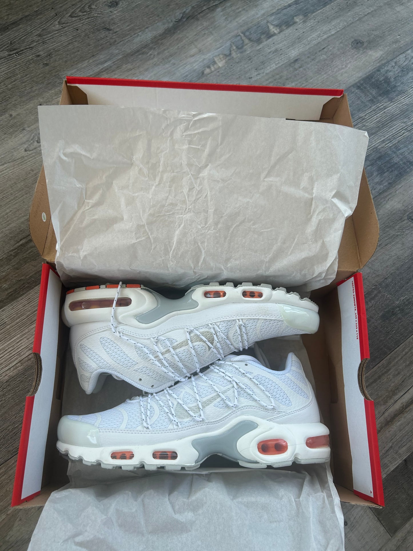 Nike air max plus Utility tn “Triple white”