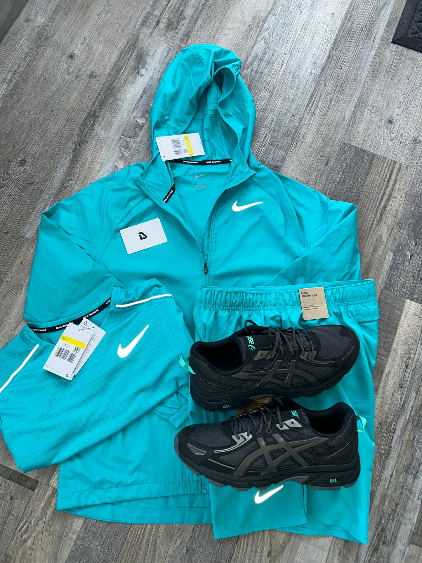 Nike Windrunner set with miler and top “DUSTY CACTUS”