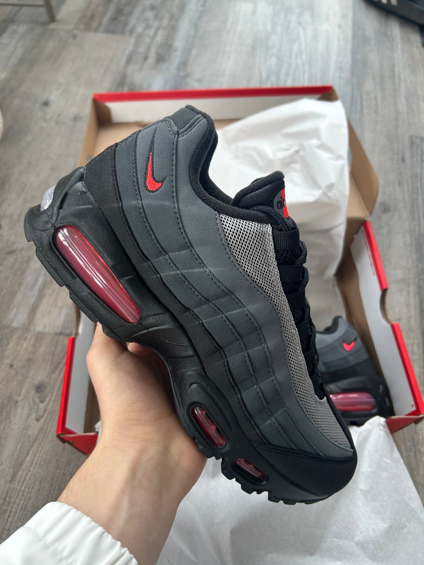 Nike air max 95 “Dracula reds”