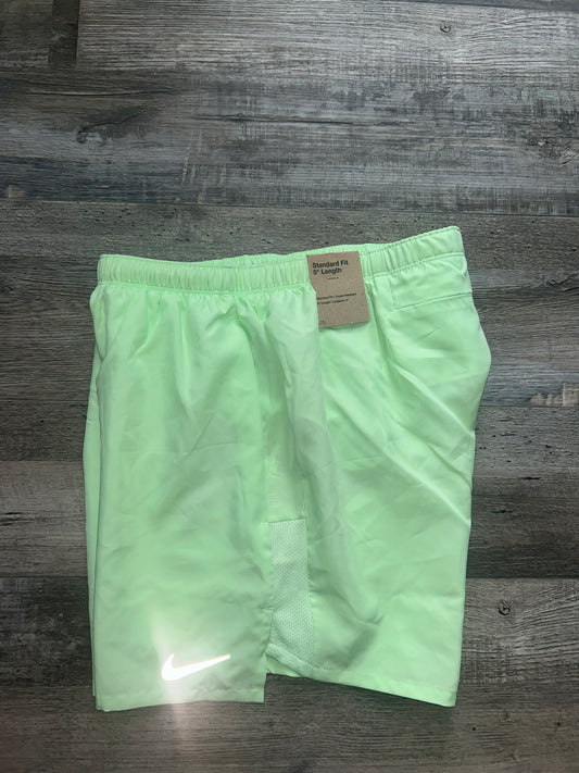 Nike challenger shorts “Vapour Green” 5 inch