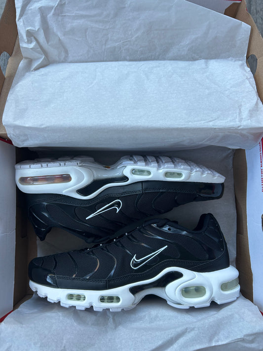 Nike air max plus Tn “Black/white”