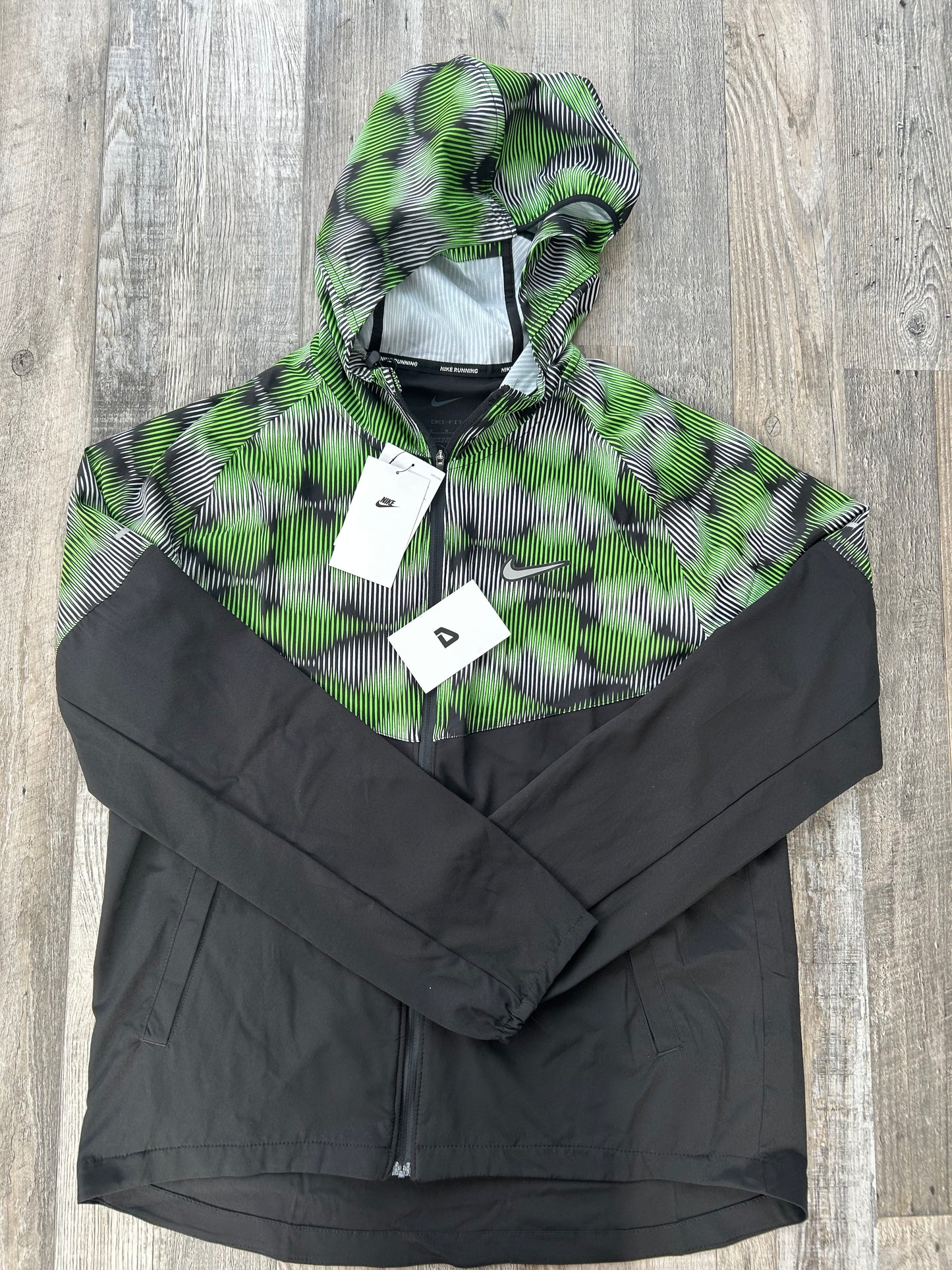 Nike Windrunner festival jacket “Forest Green” medium