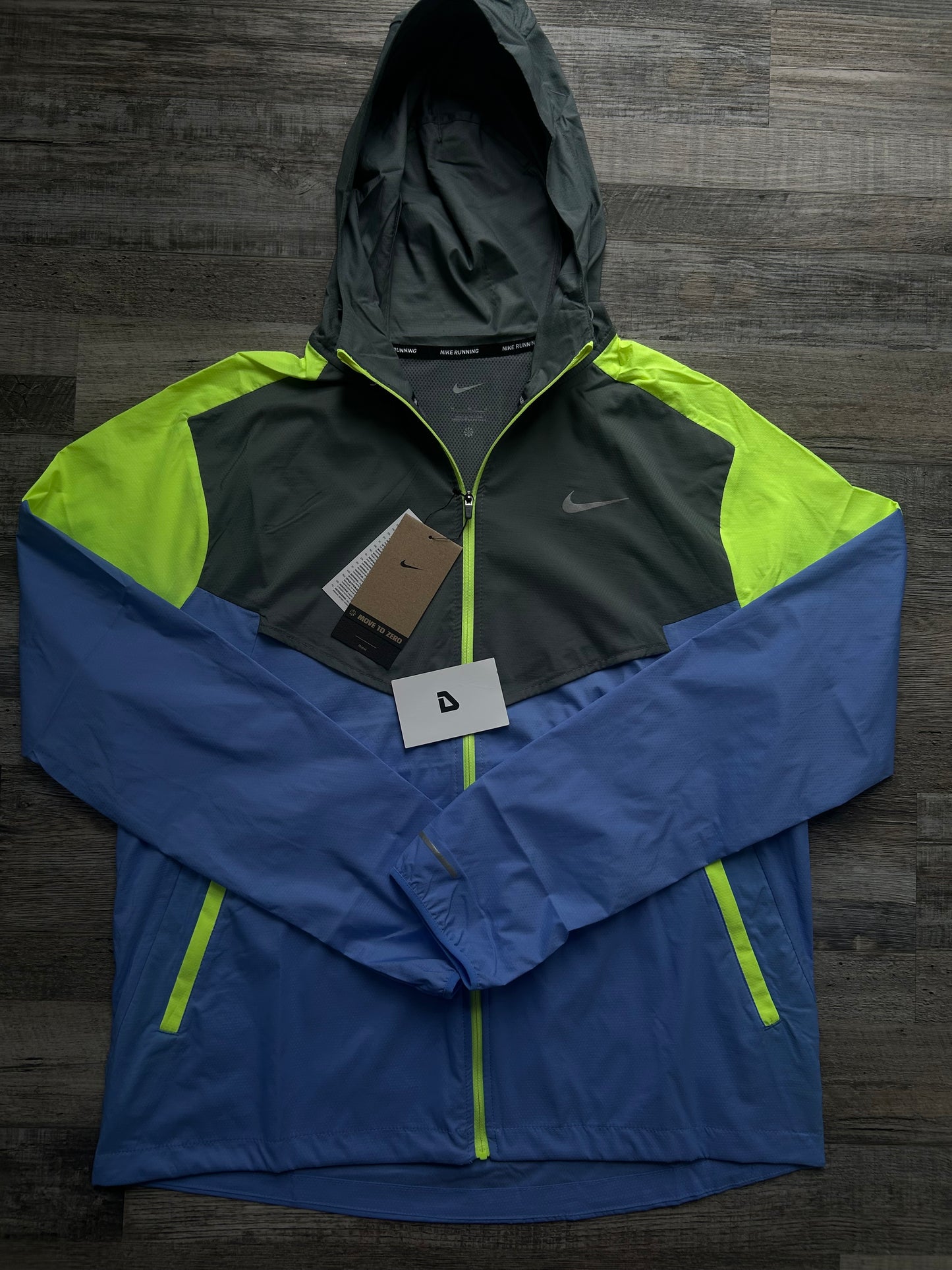 Nike Windrunner jacket “Neon/Cool grey”