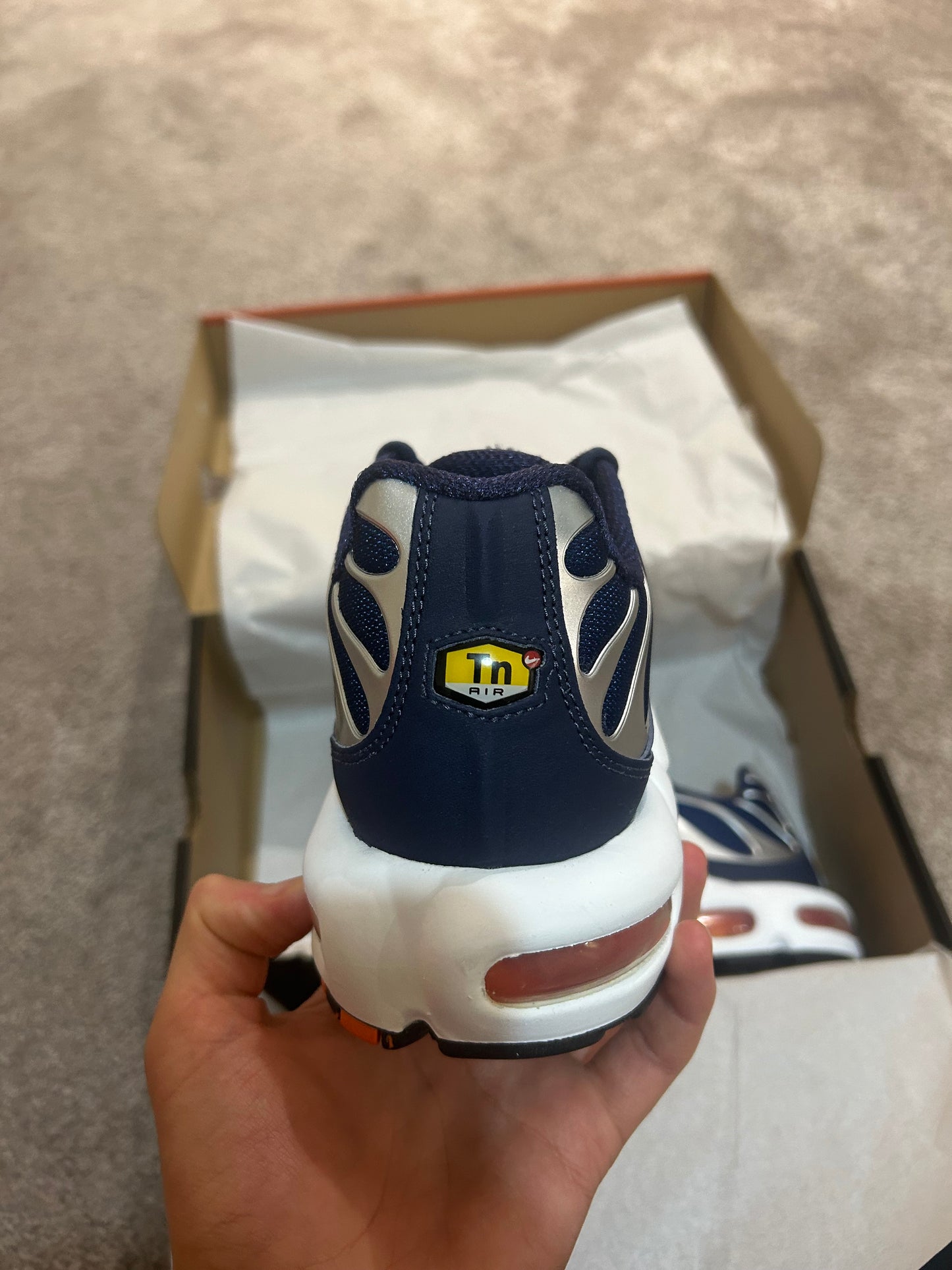 Nike air max plus Tn “Midnight Navy’s/orange”