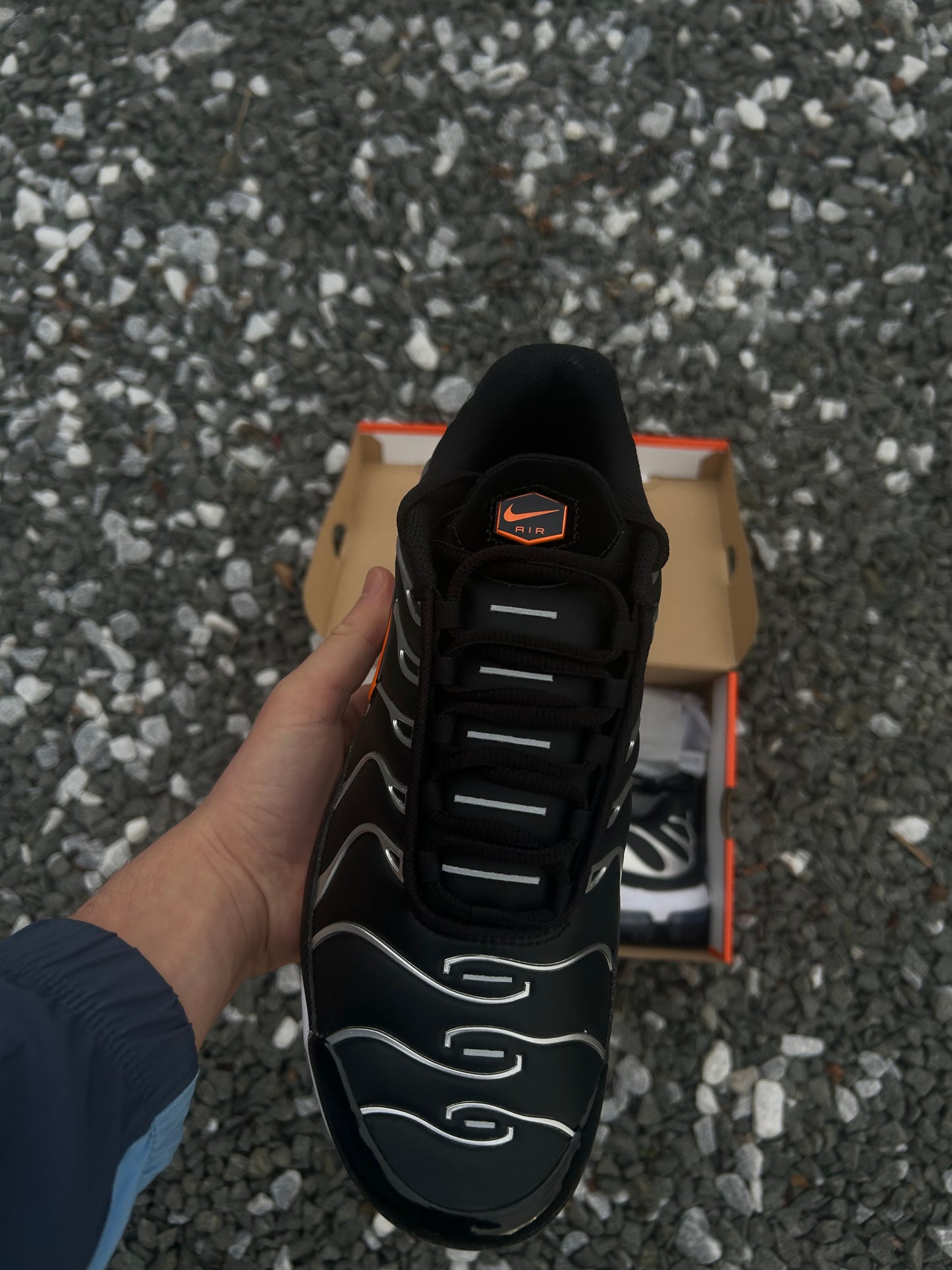 Nike air max plus G “Black/safety Orange”