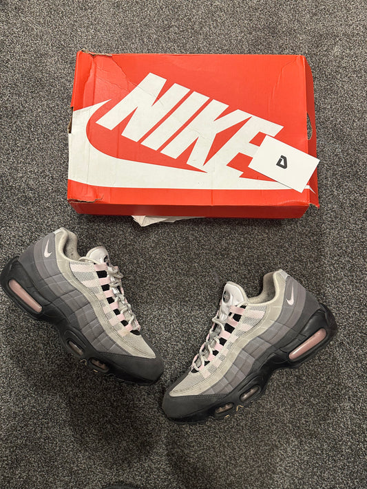 Nike air max 95 “Pink Foam” UK8.5