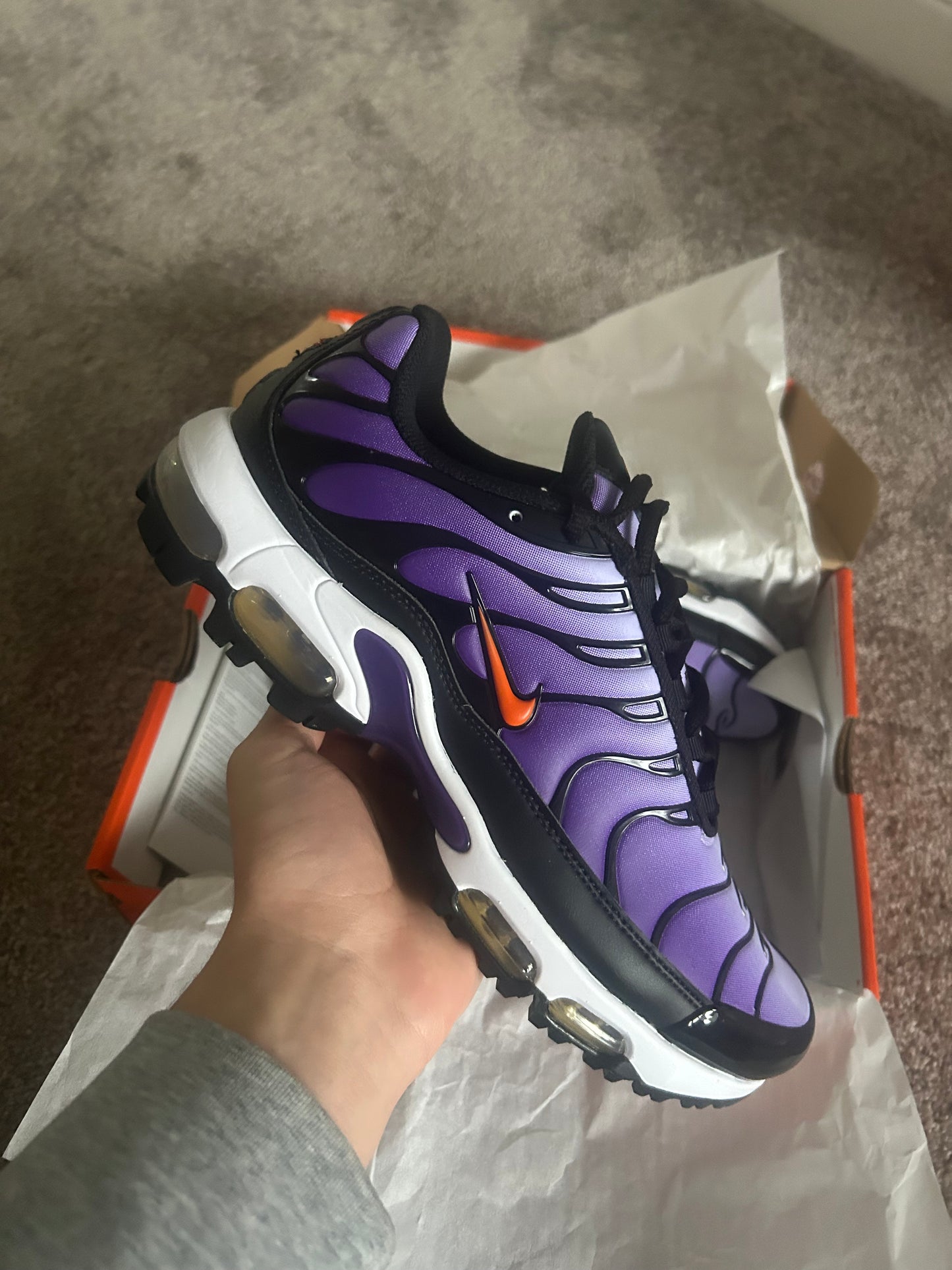 Nike air max plus G “Voltage purple”