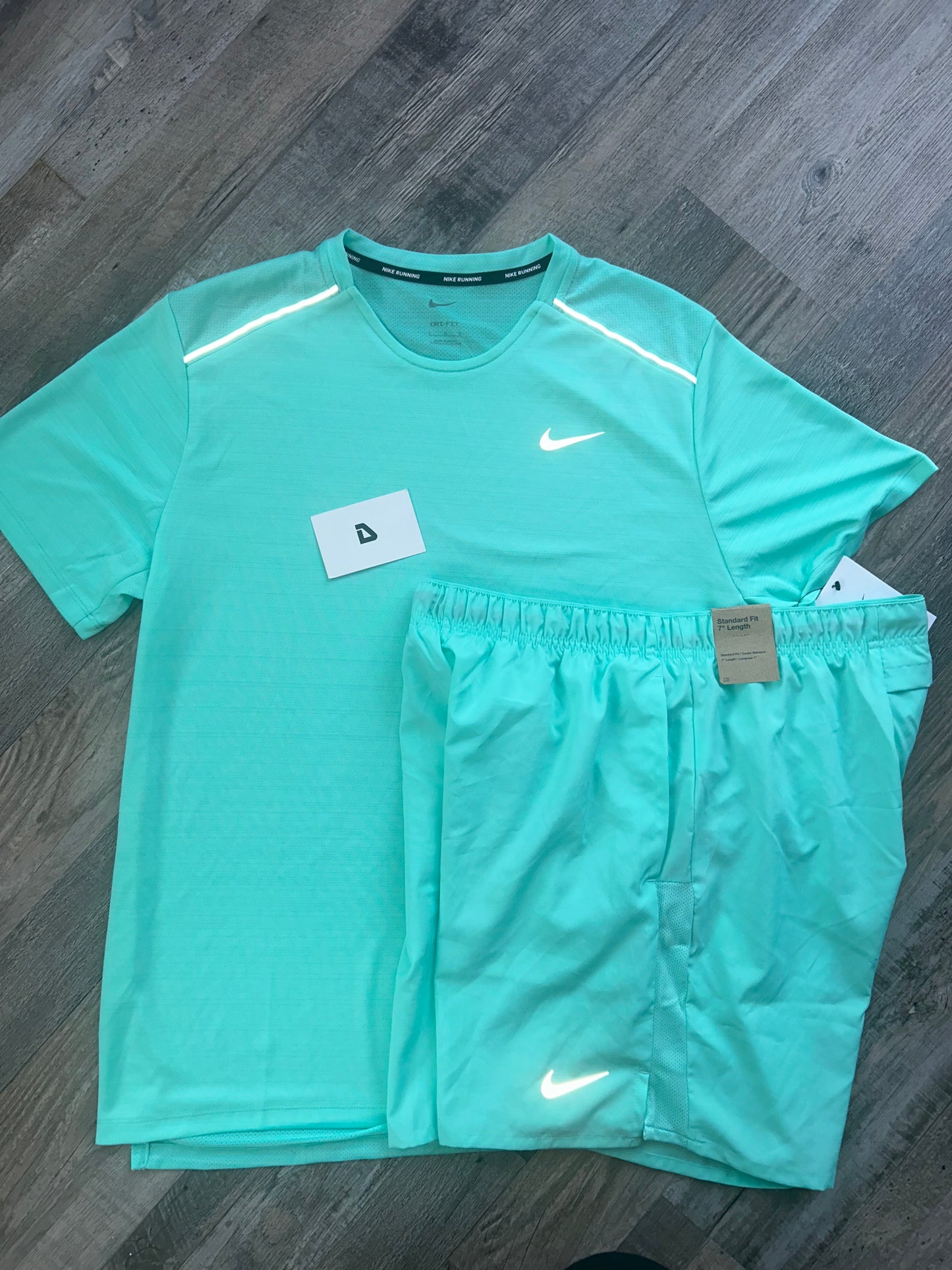 Nike miler set with matching shorts “Mint Green”